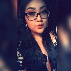 Meet your Posher, Daniela